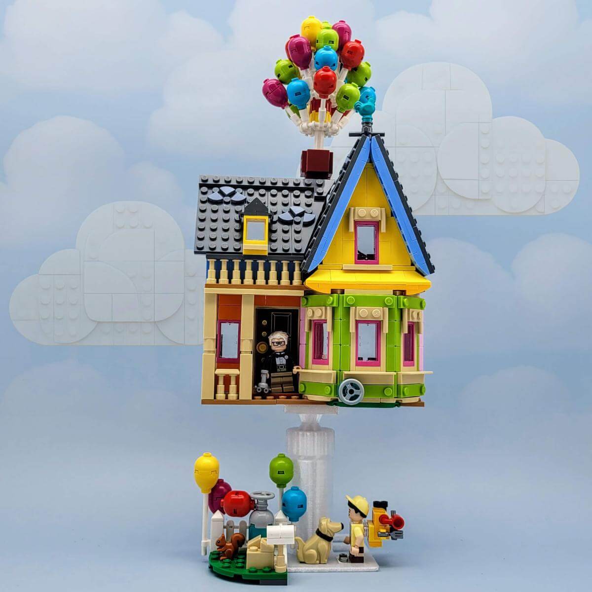 Adjustable LEGO Display Stand